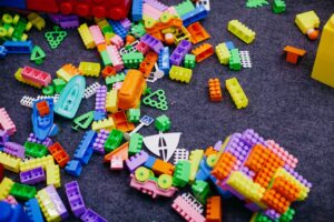 Jak JoyKID ułatwia wybór wartościowych zabawek dla dzieci?